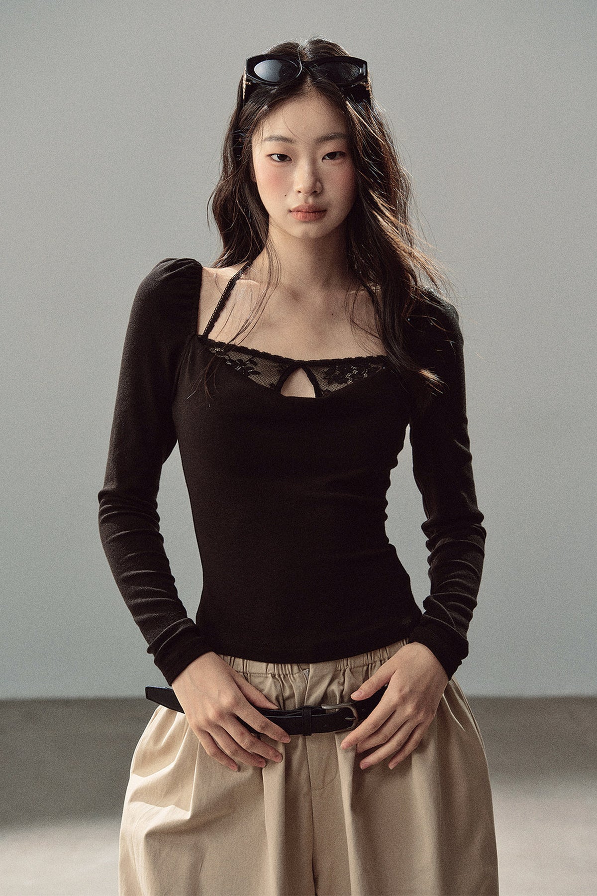 Layered-Look Long-Sleeve Halter Lace T-Shirt