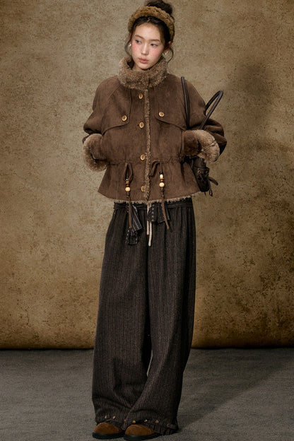 Dicke Plüschjacke mit Revers