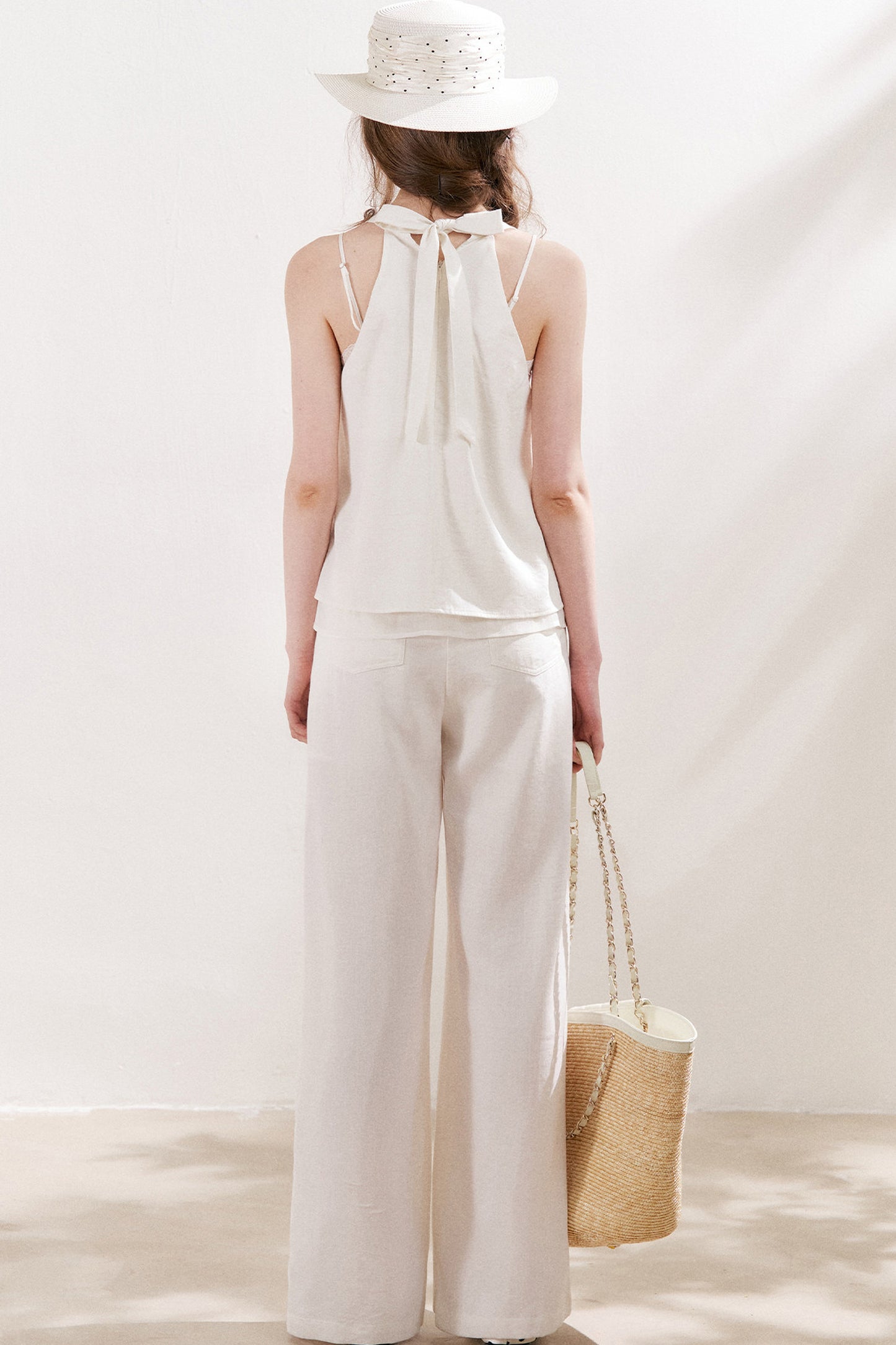 Leinen-Set aus Neckholder-Weste zum Binden und Hose mit geradem Bein