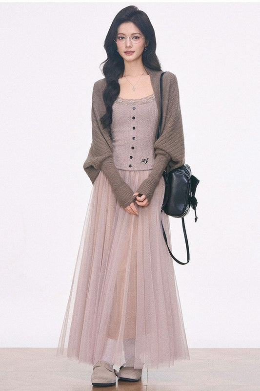 Ensemble 3 pièces en maille avec cardigan à manches chauve-souris et jupe