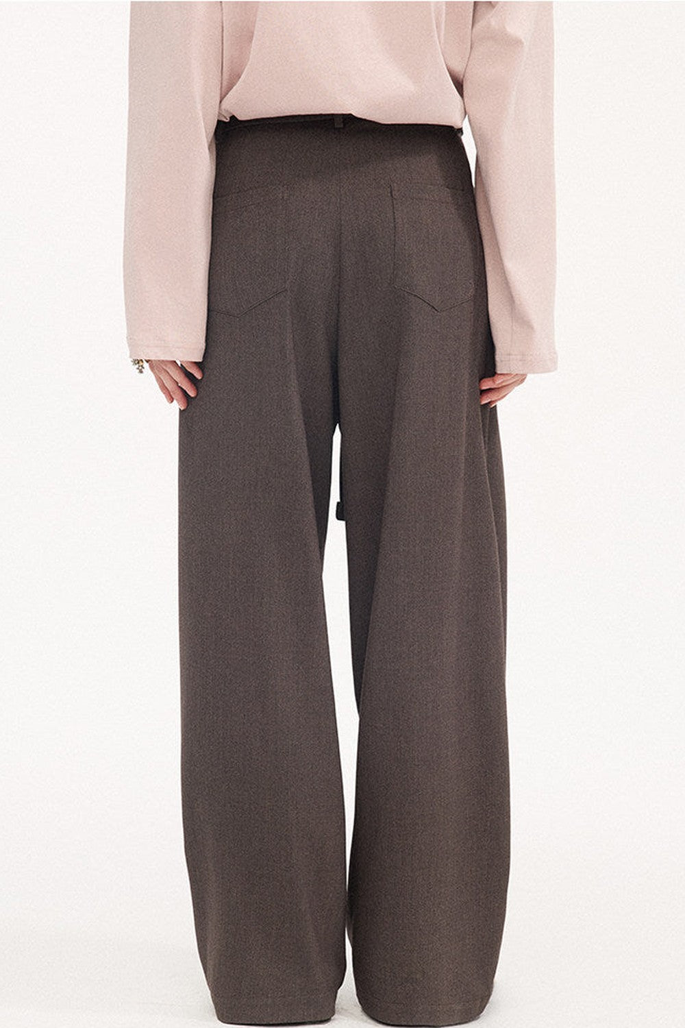 Pleated Curved Wide-Leg Pants