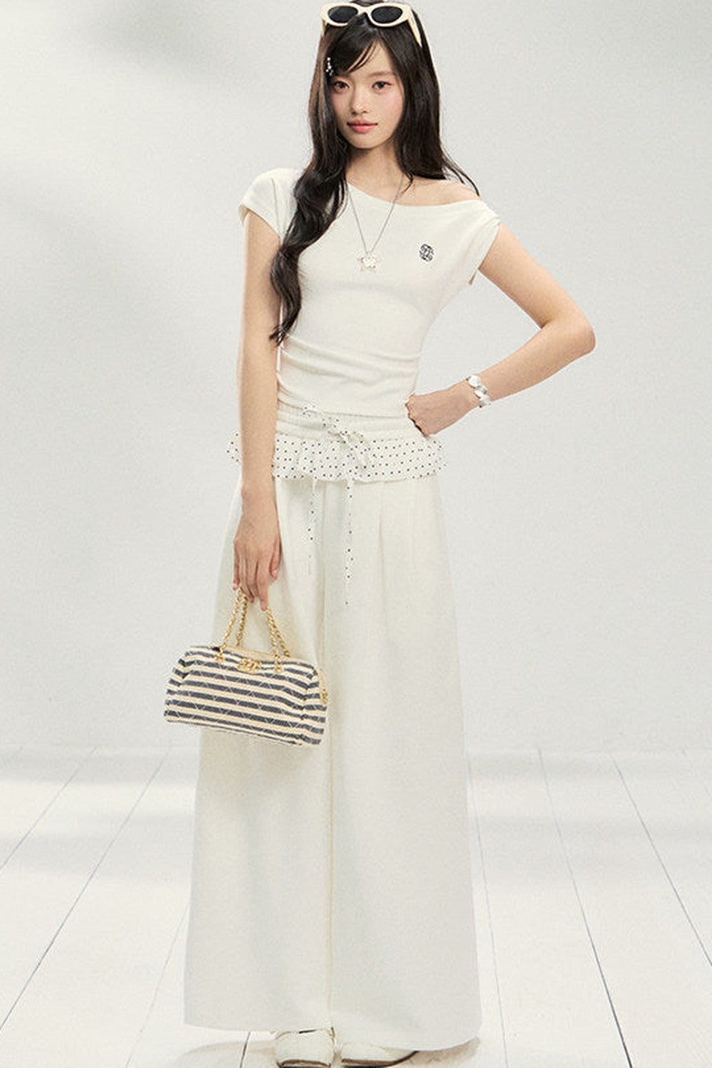 Knot Detail Off-Shoulder Short Sleeve Sweatshirt
