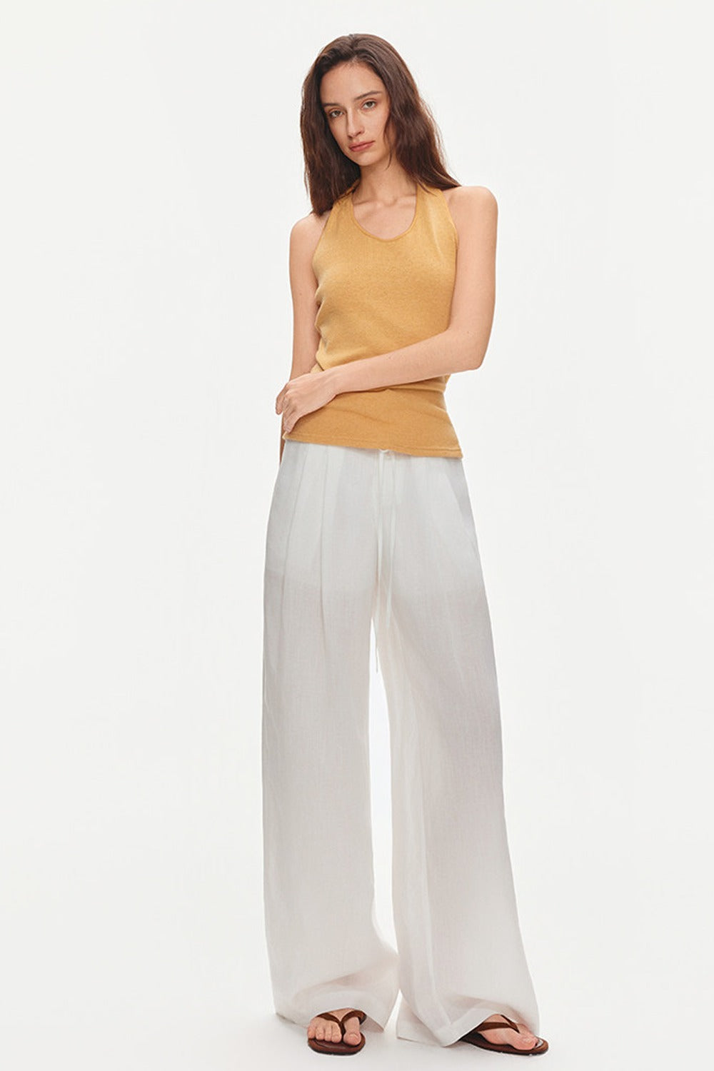 Top in maglia con scollo all’americana annodato