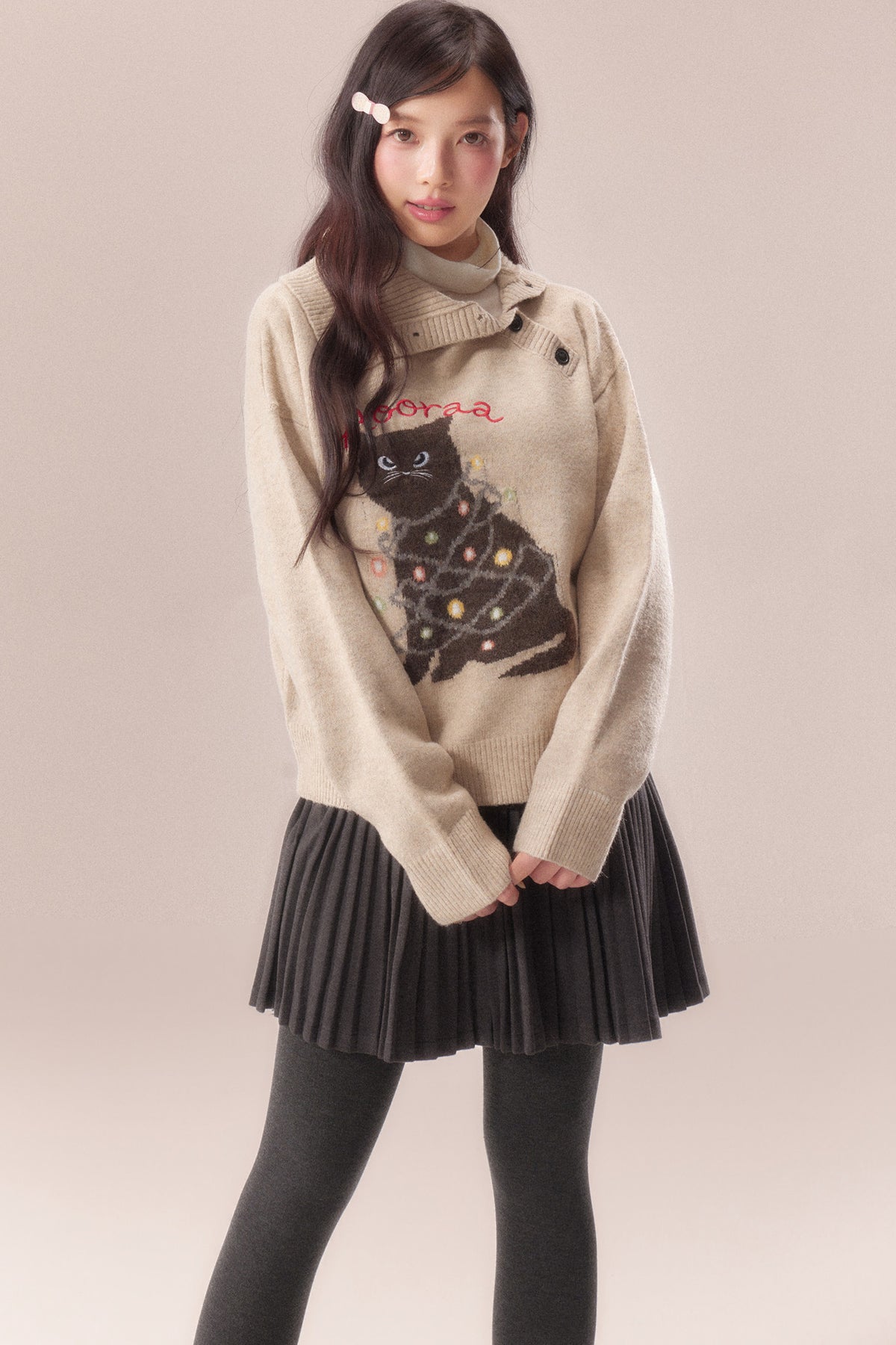 Diagonal Placket Cat Knit Pullover