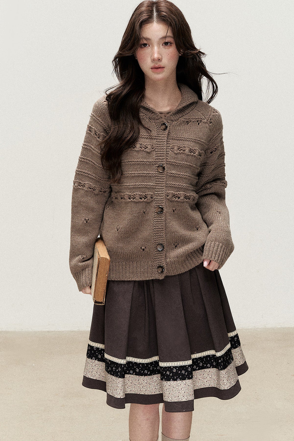 Hazelnut Diary 50% Wool Thick Knit Cardigan