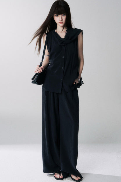 Completo coreano con maglia nera senza maniche