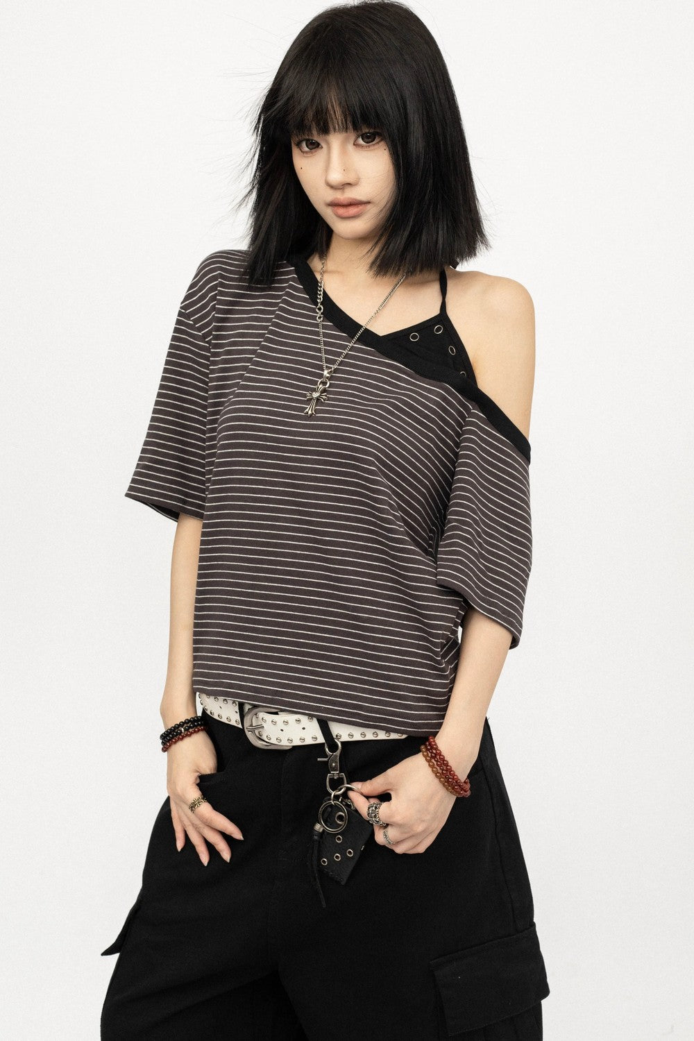 Top a righe color-block con spalle scoperte