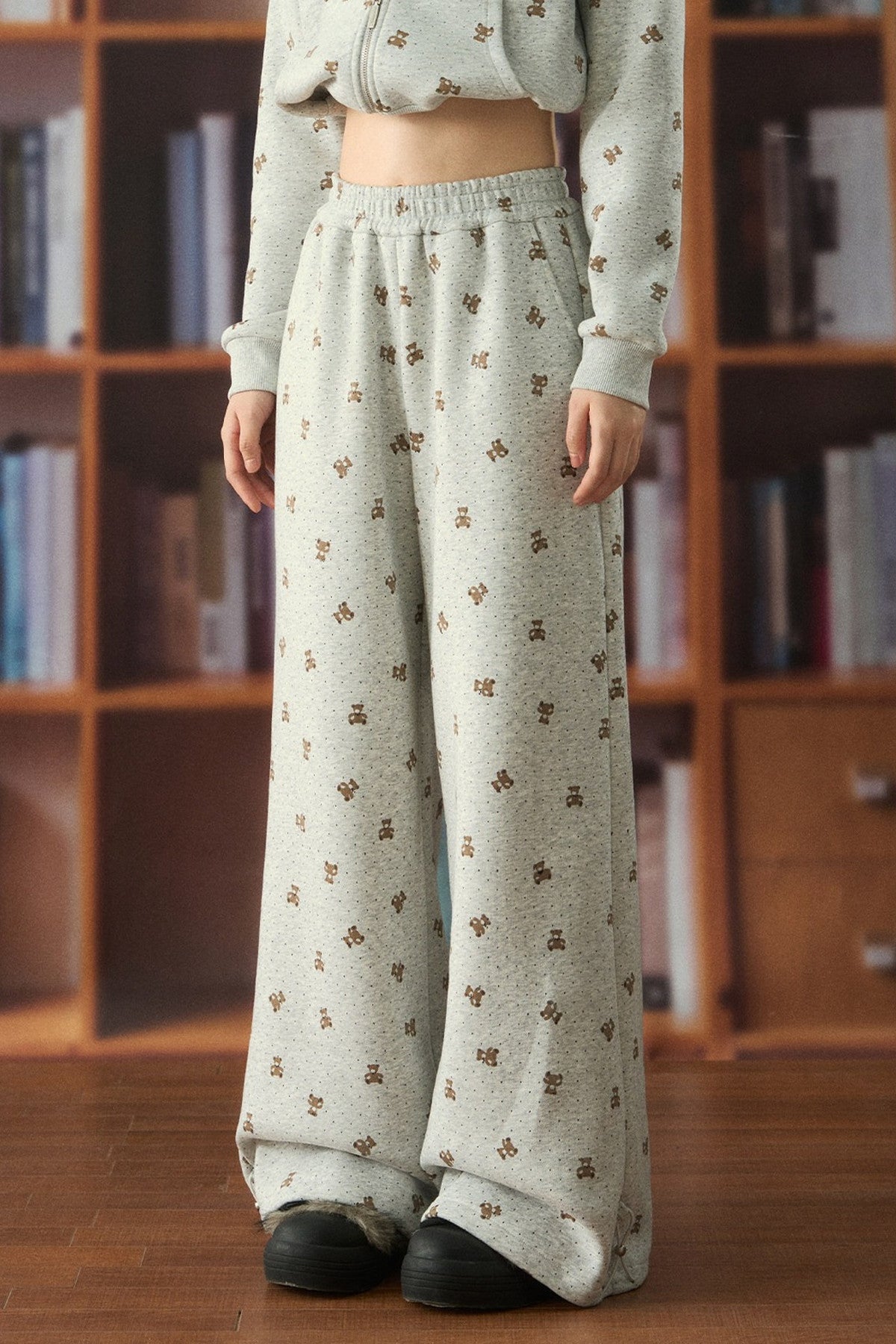 Elastic Waist Bear Print Wide-Leg Pants