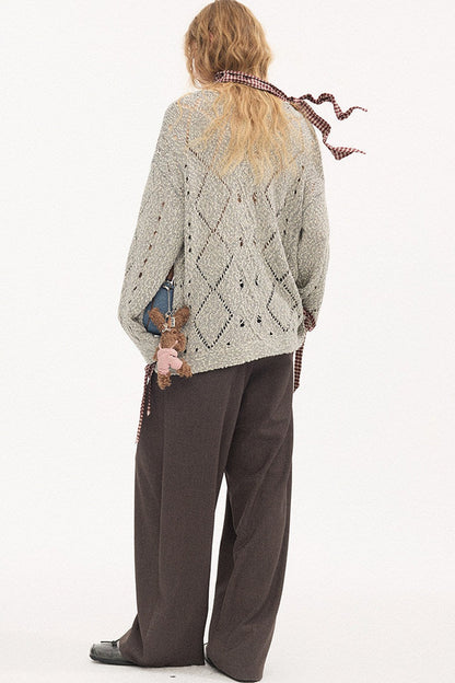 Pleated Curved Wide-Leg Pants