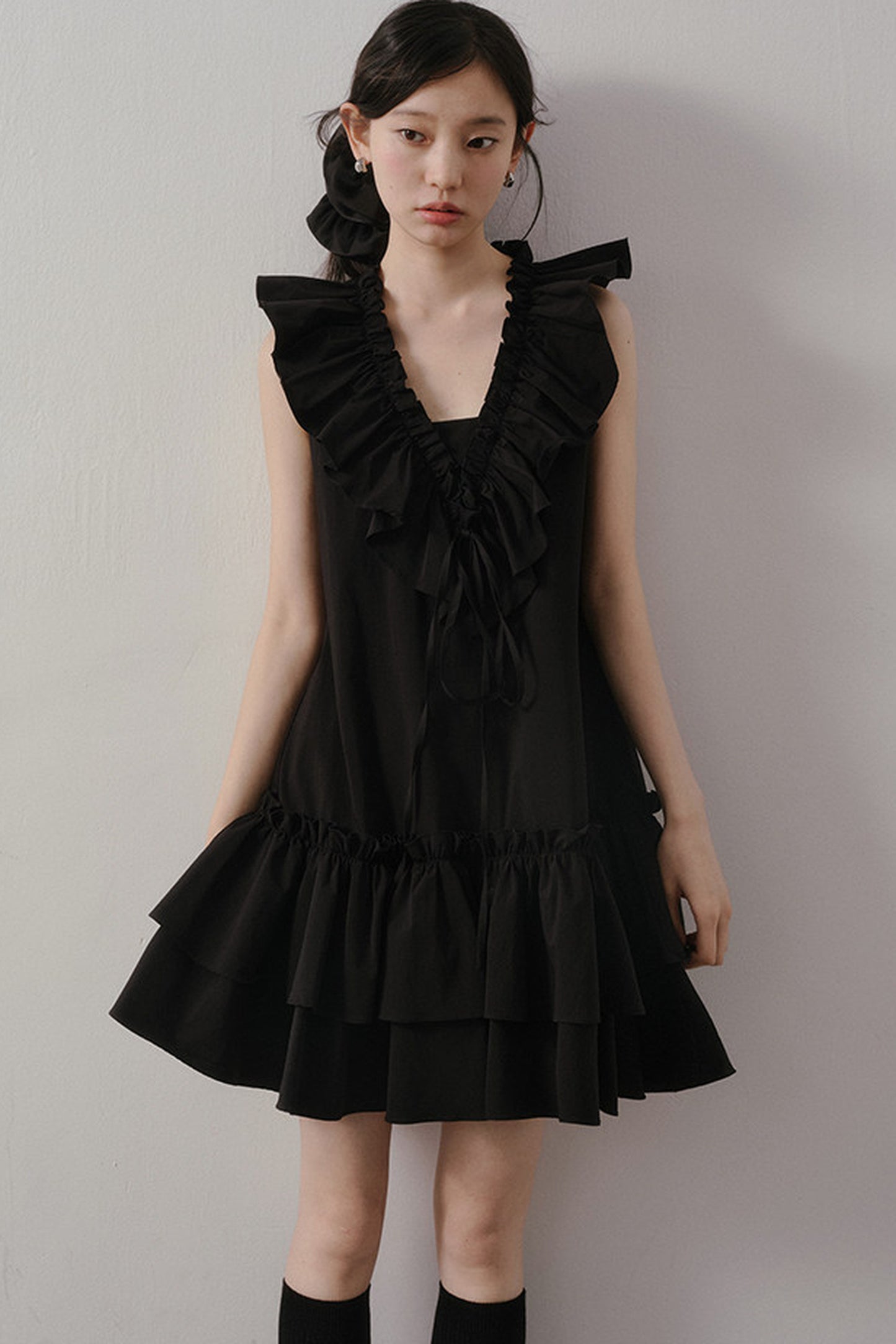 Ruffle V-Neck Tie Sleeveless Black Dress