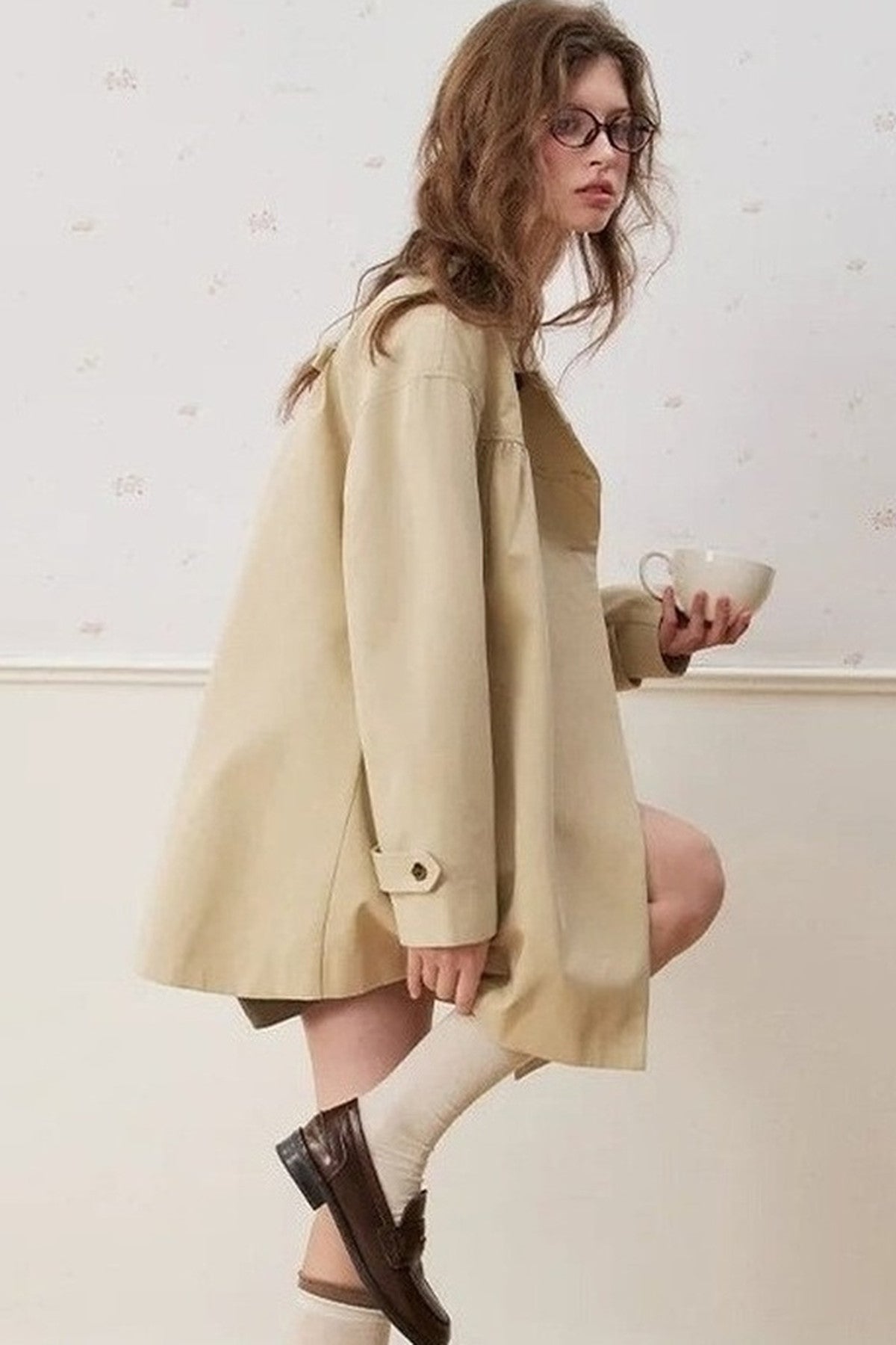 Zweireihiger Trenchcoat mit Kragen