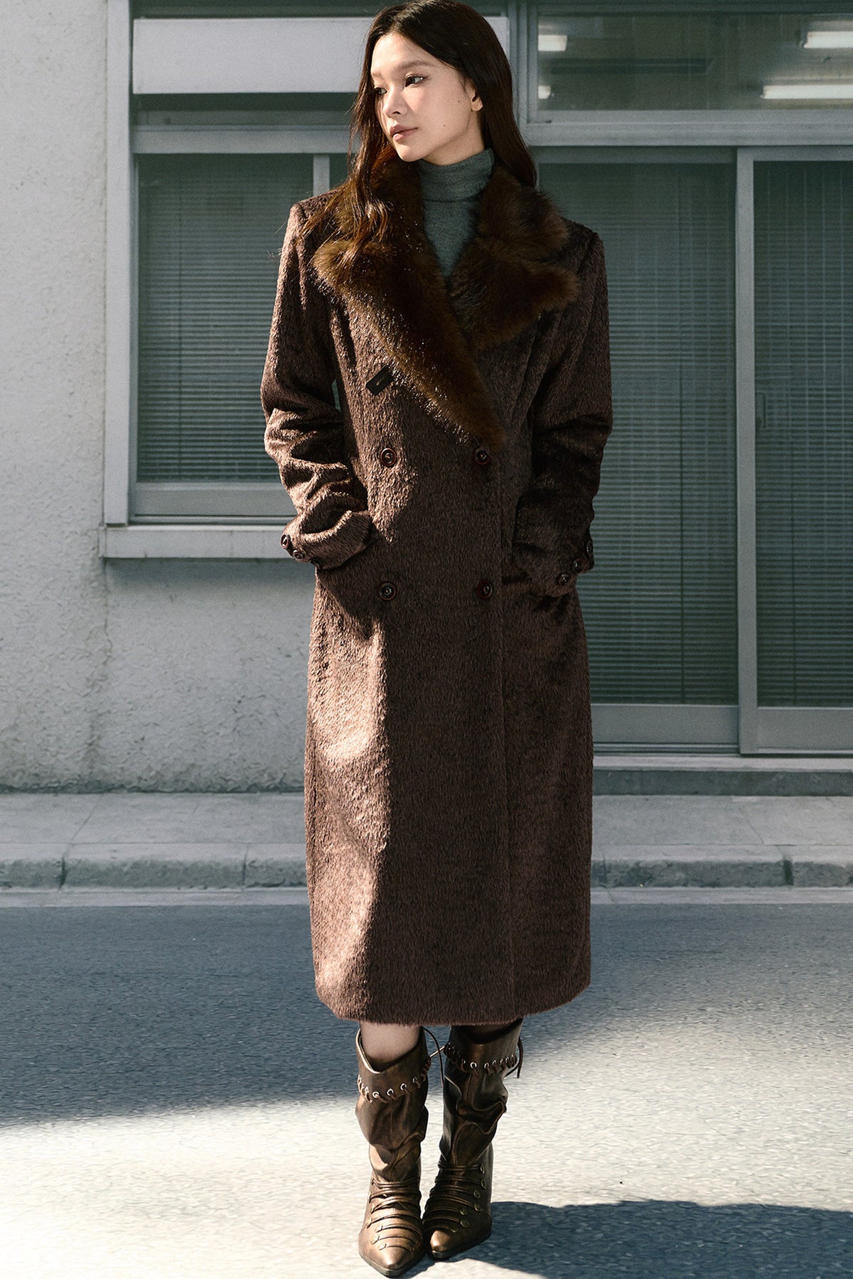 Long Woolen Fur Collar Blazer-Style Coat