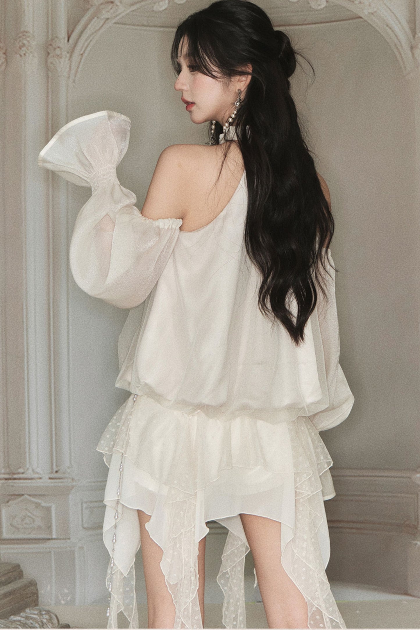 Off-Shoulder Double-Layer Mesh Rose Pearl Halter Top