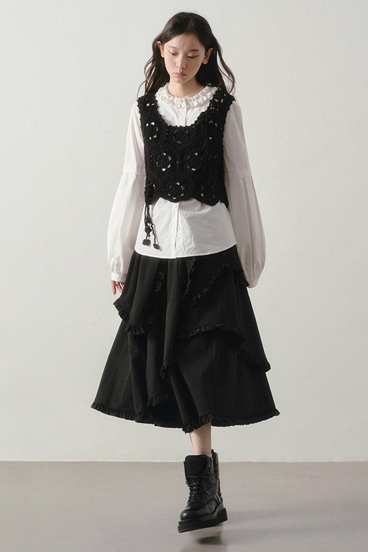 Original Design Gentle Floral Knitted Vest