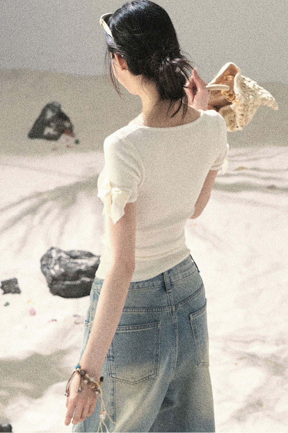 크롭 컷아웃 탑