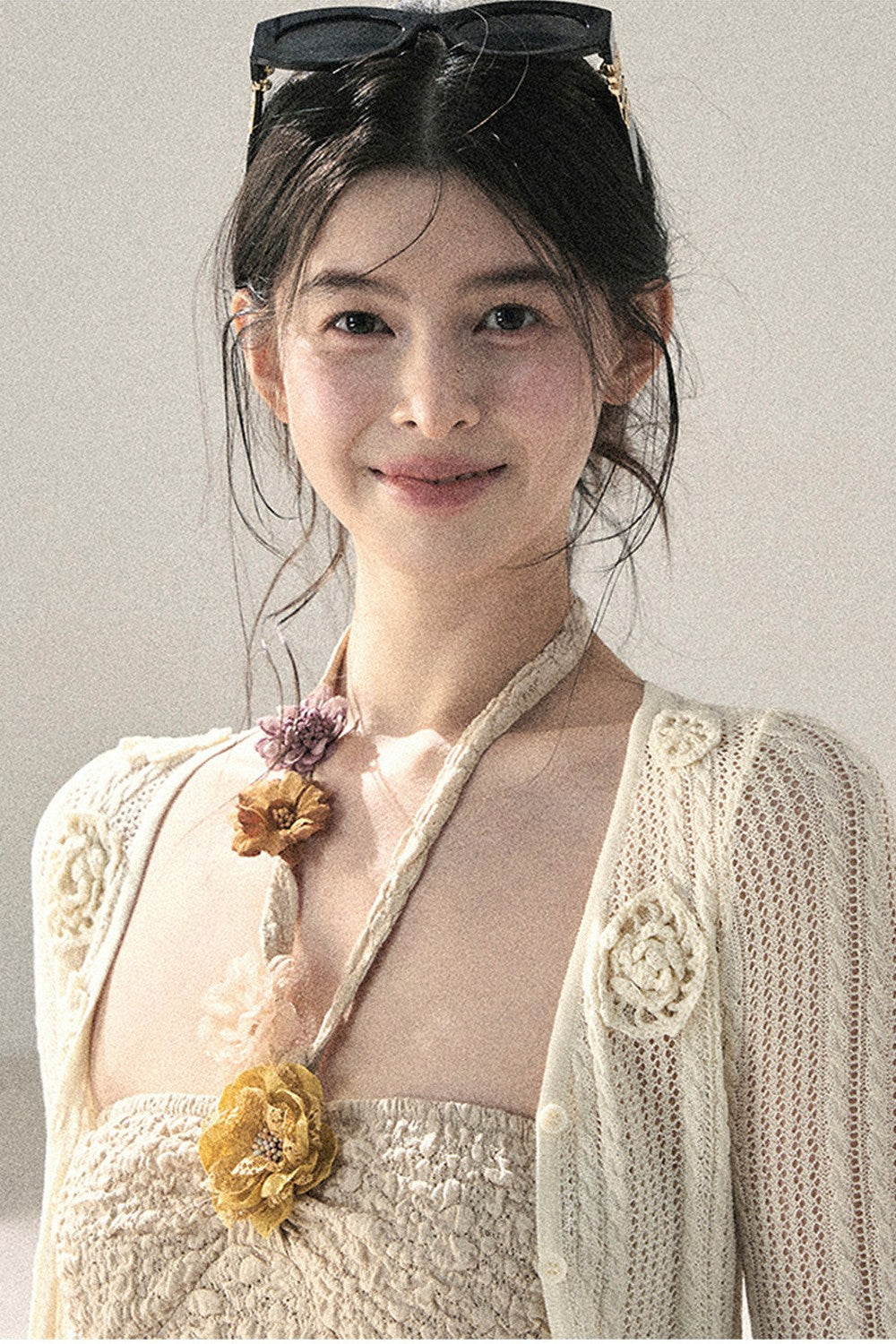 프렌치 러플 플로럴 홀터 탑