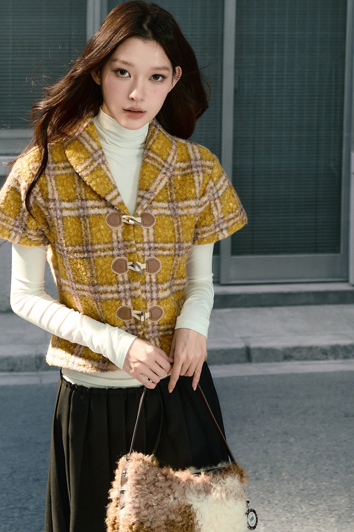 Retro Lapel Plaid Short-Sleeved Jacket