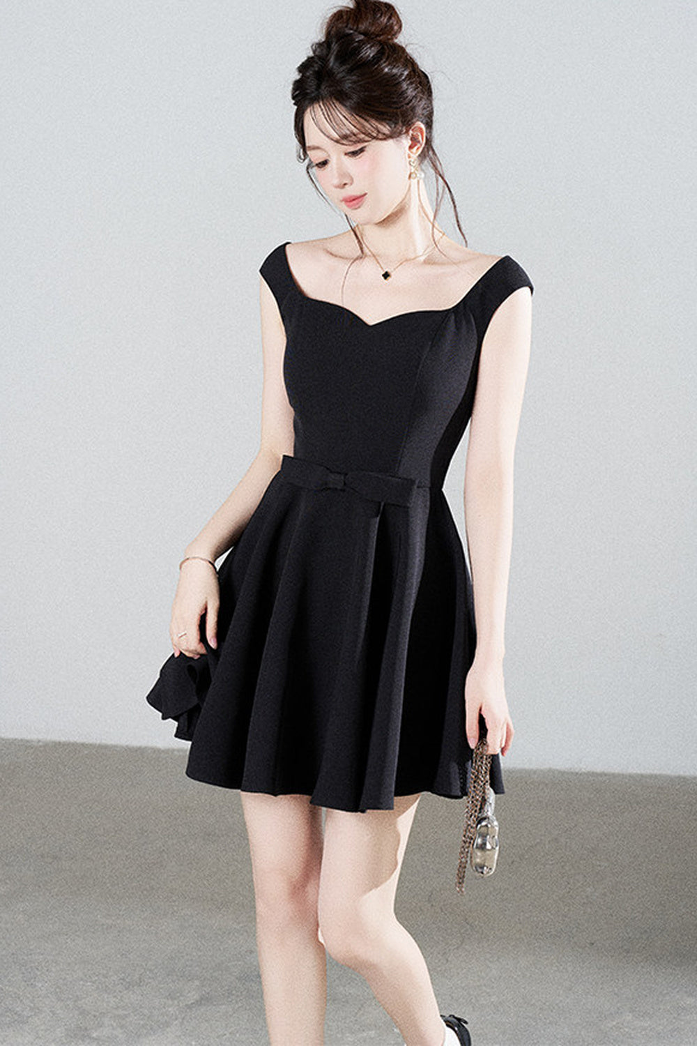 Black Square-Neck Puffy A-Line Dress