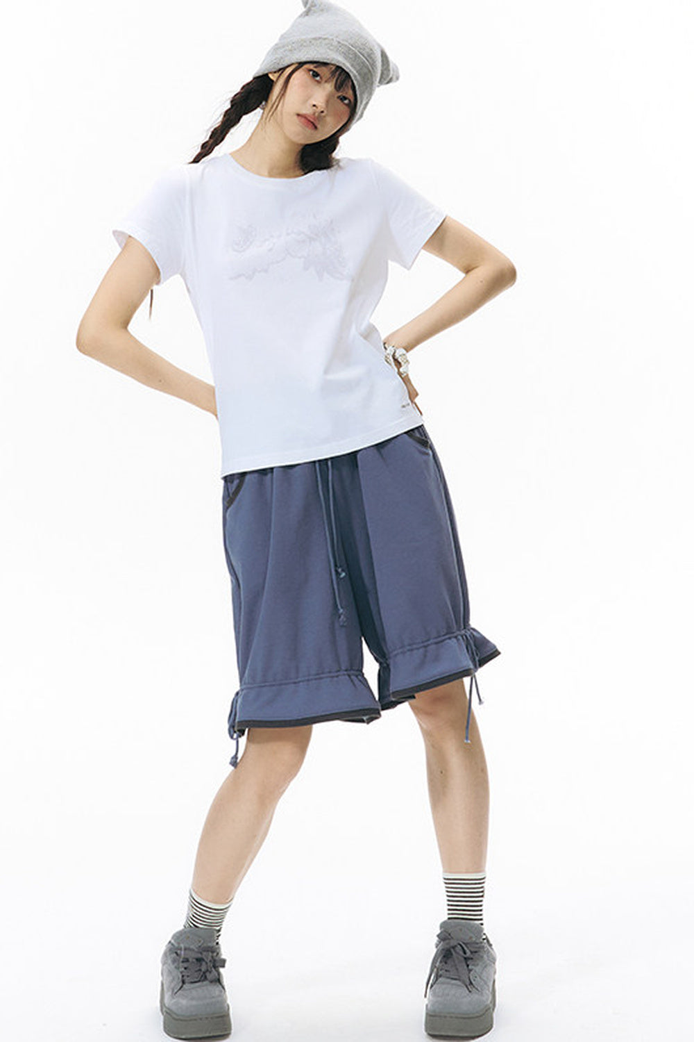 Color-Block Drawstring Elastic Waist Wide-Leg Mid-Length Shorts