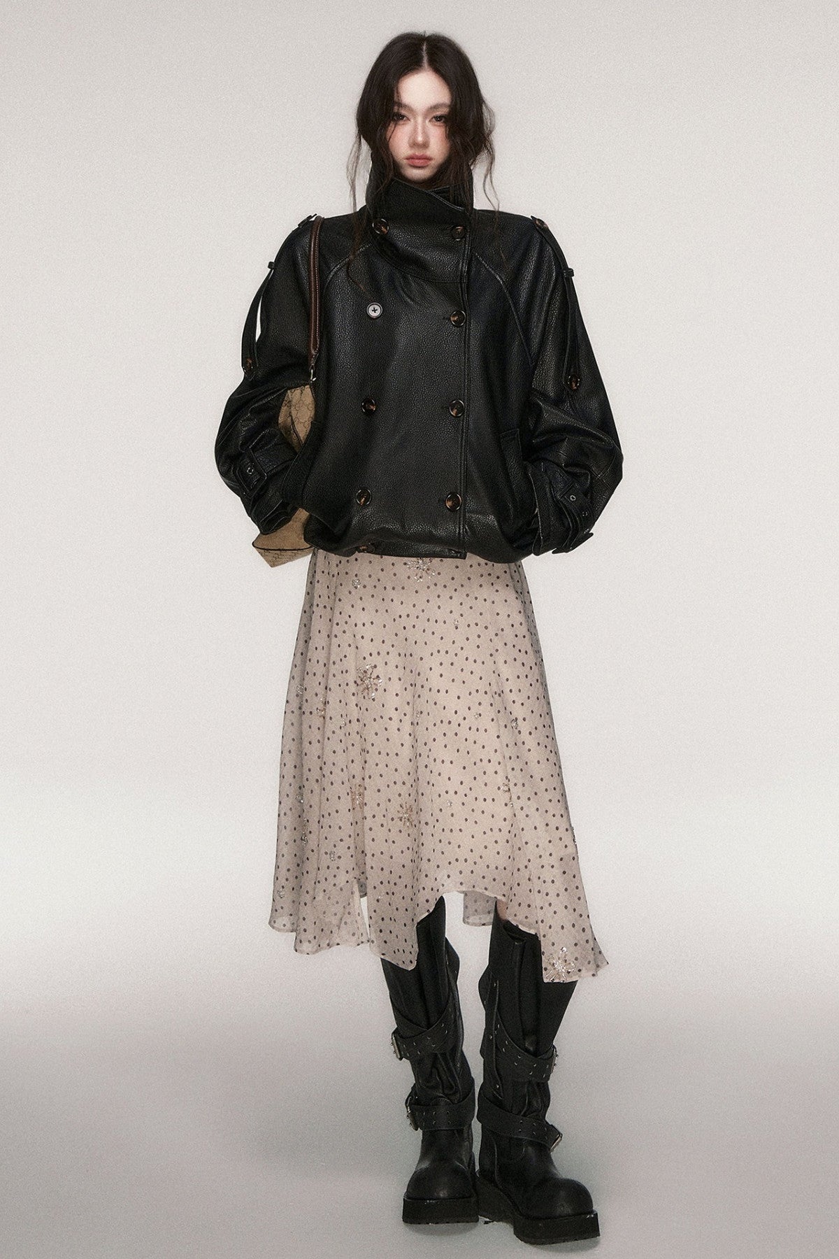 Lederjacke mit lockerer Silhouette und zweireihiger Knopfleiste