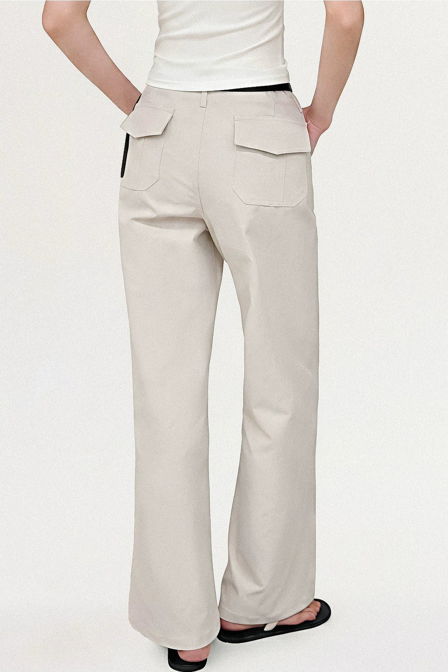 Pantaloni a gamba larga a vita alta