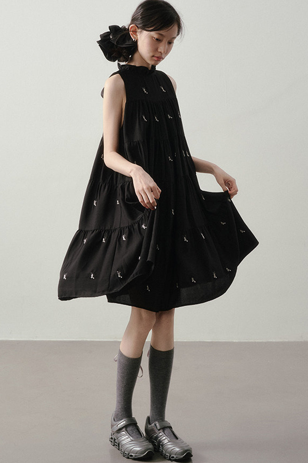 Embroidered Sleeveless Ruffle Stand Collar Dress