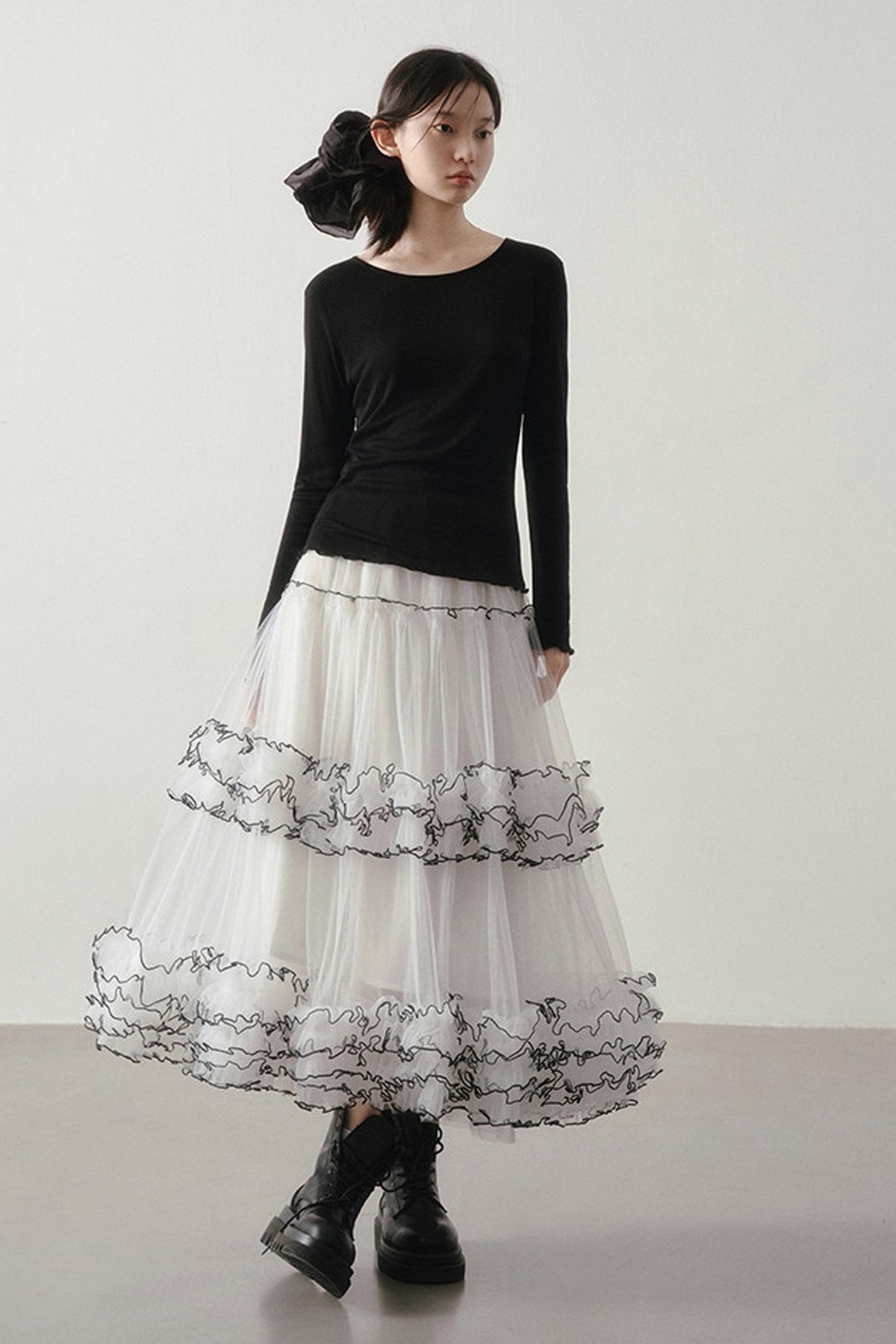 White Puffy Black Ruffle Stitching Skirt