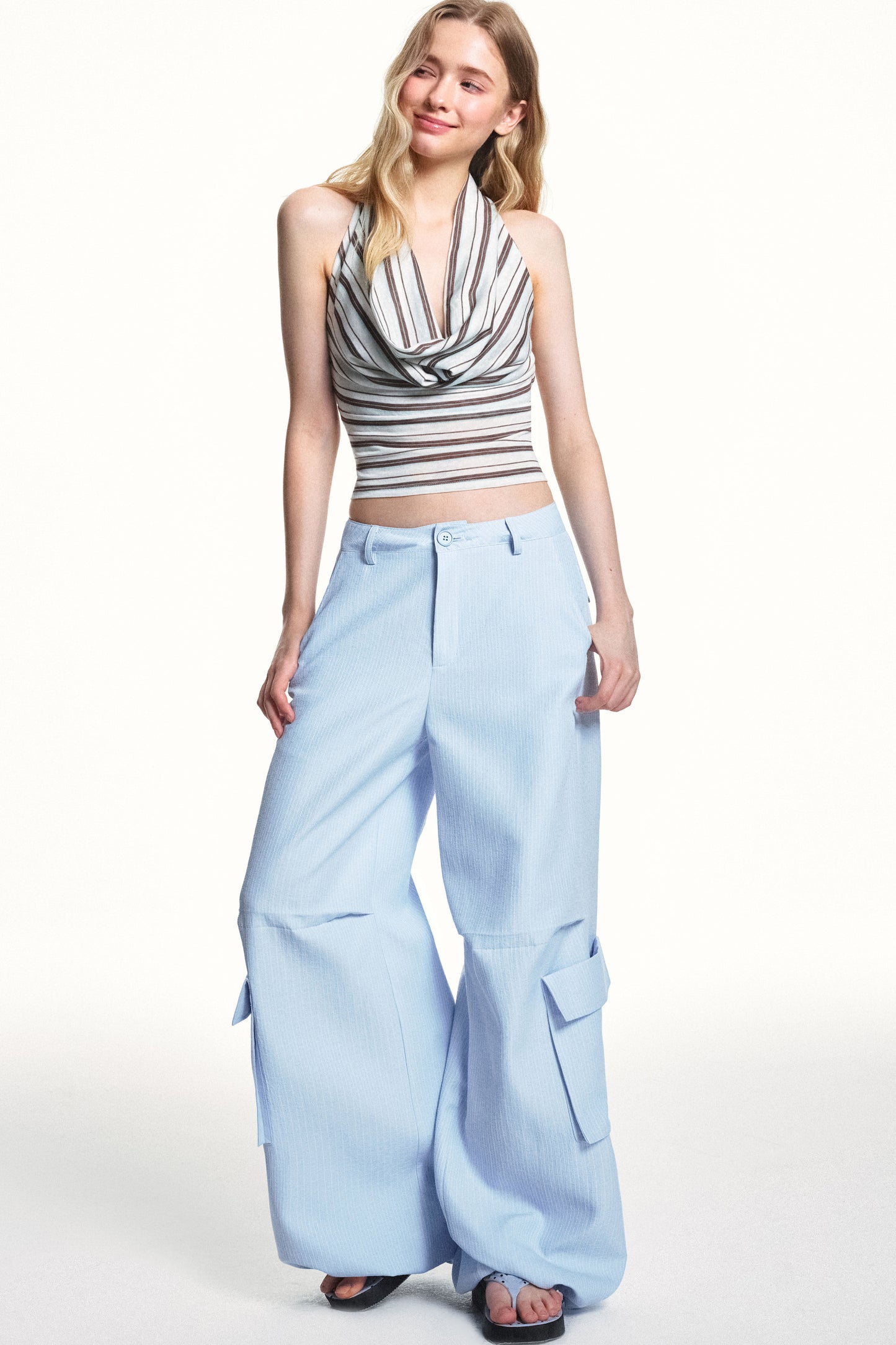 Maglia a righe con spalle scoperte