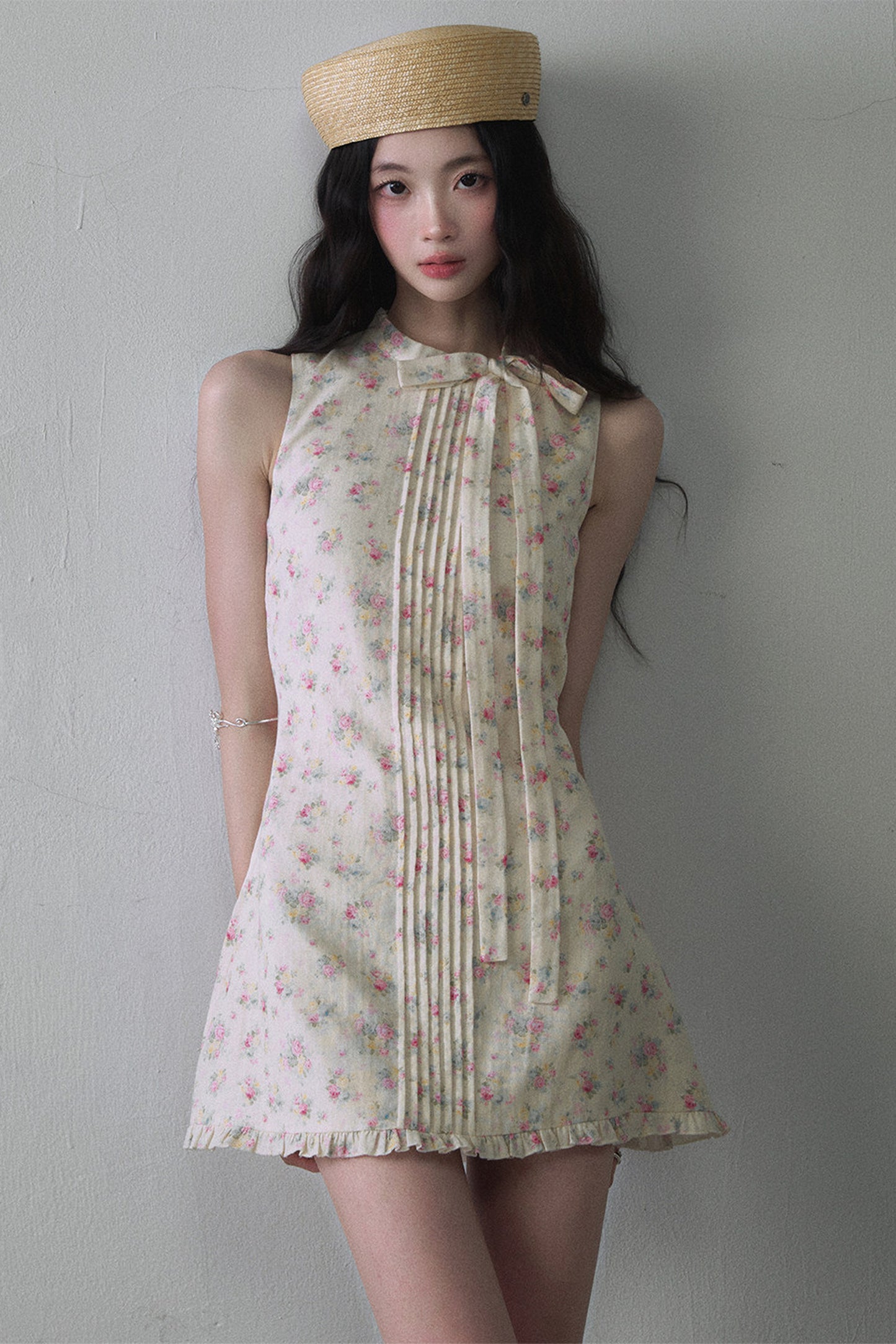 Floral Lace Pleated Dress