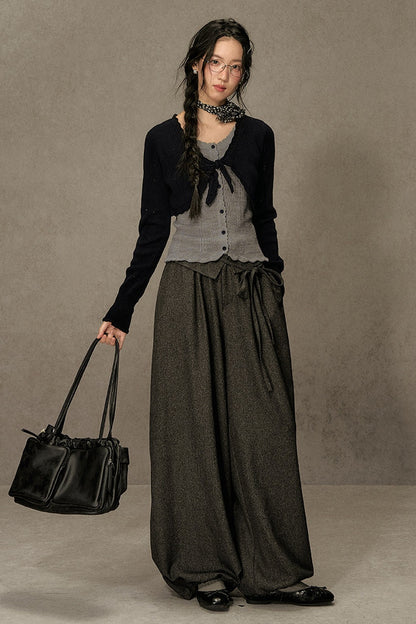 Short V-Neck Knit Cardigan