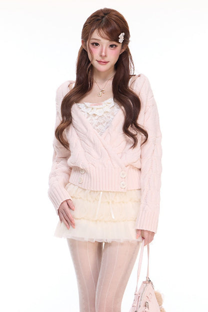 Lily's Diary: Chaqueta de punto trenzado con forro cepillado, camisola de encaje y falda de lana de malla