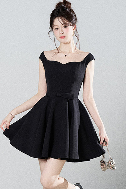 Black Square-Neck Puffy A-Line Dress