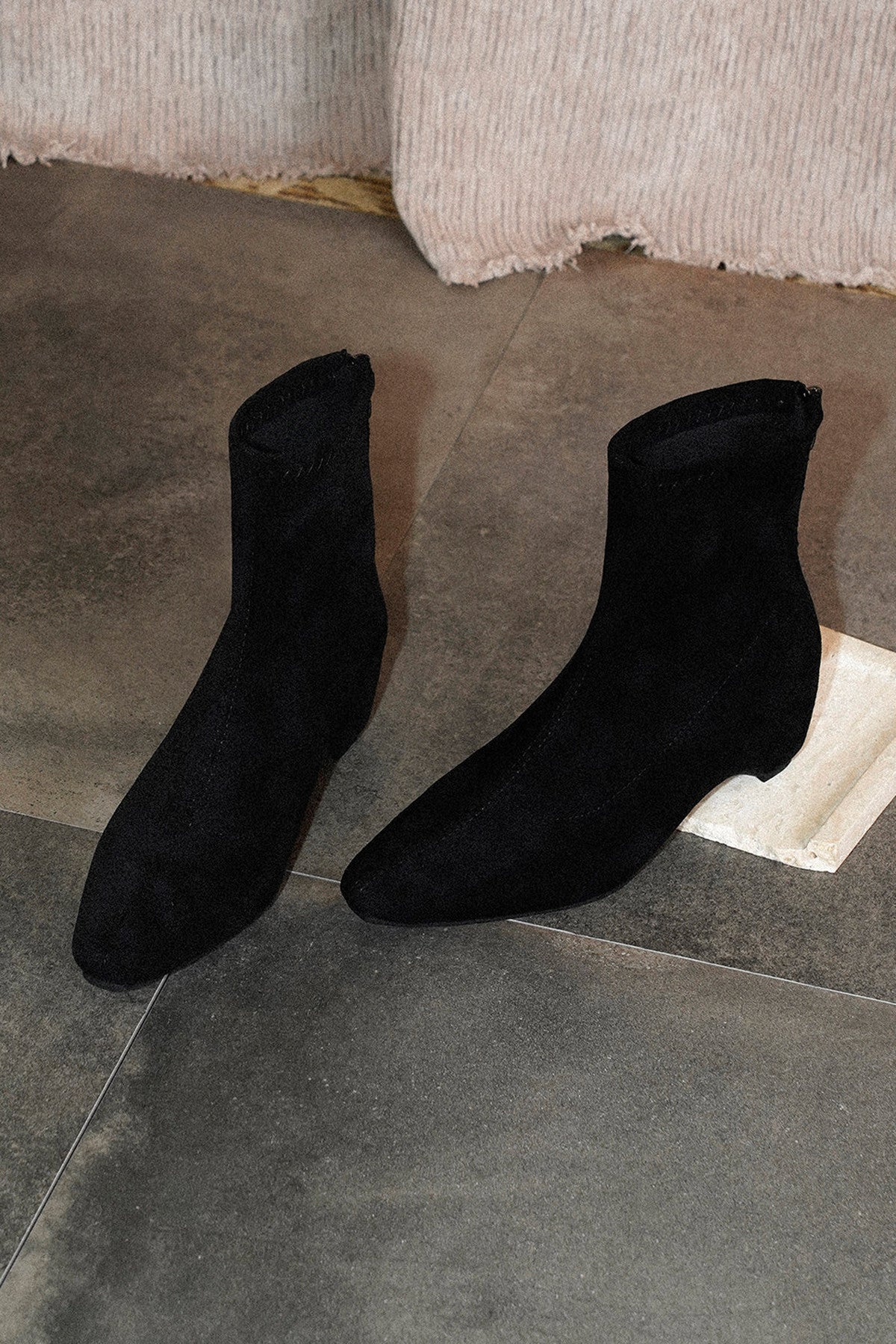 Chunky Heel Elastic Suede Ankle Boots
