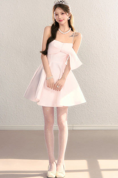 Abito da sera in tulle con spalle scoperte