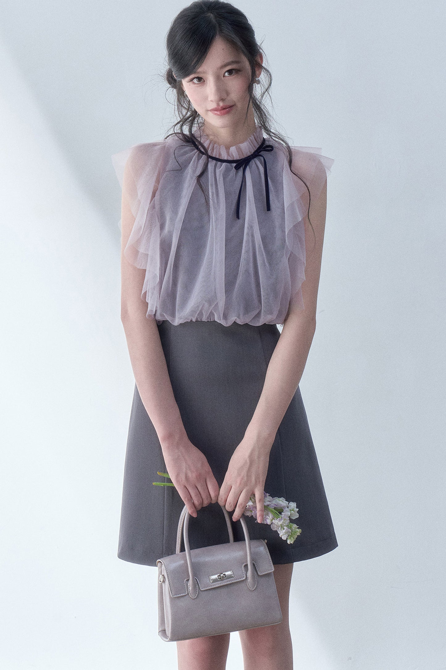 Plissiertes Kleid mit Mesh-Patchwork