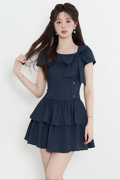 Marineblaues kariertes Sommerkleid