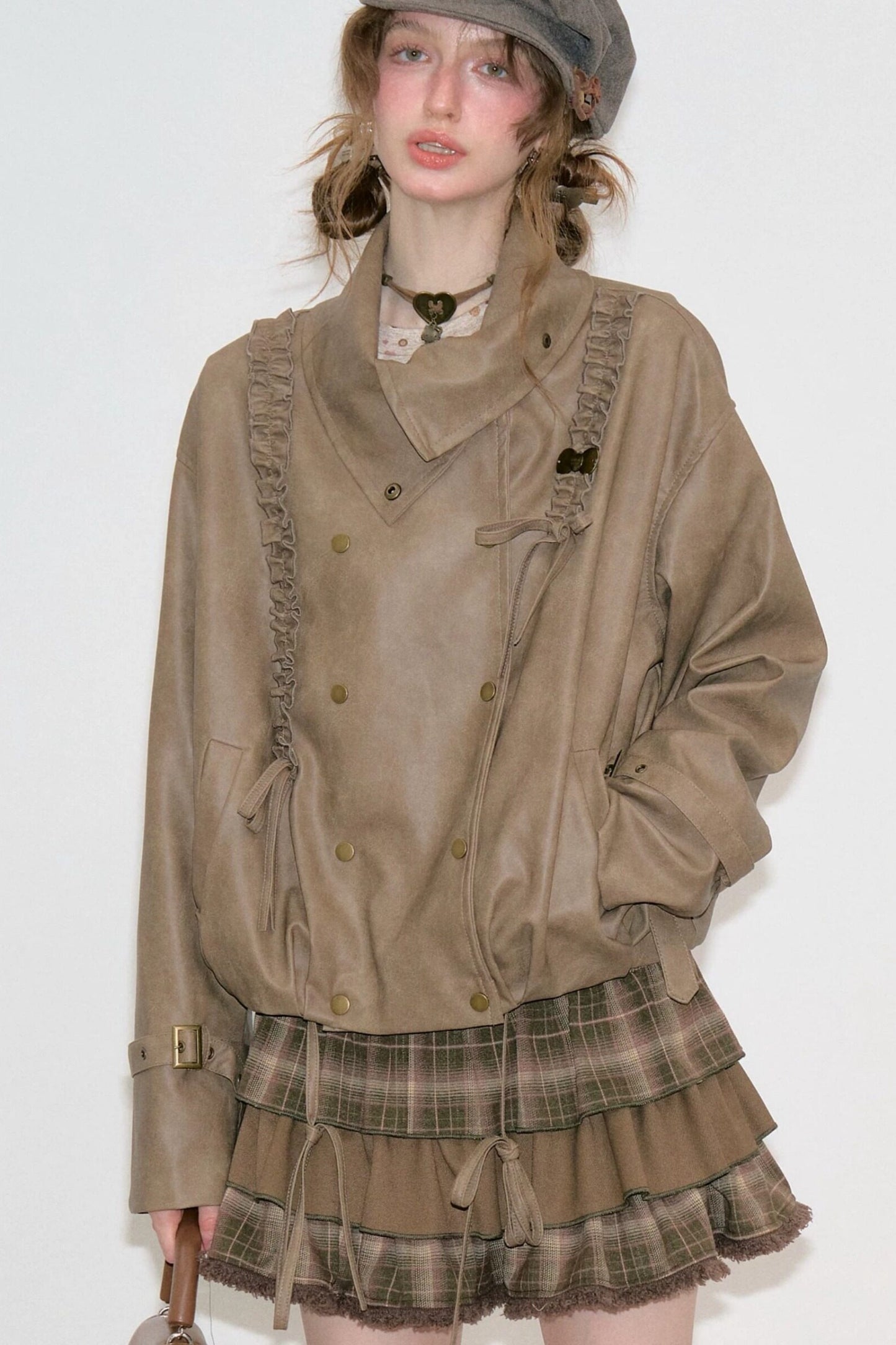 Chaqueta de cuero marrón retro