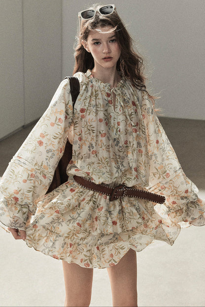 Ensemble robe fleurie à volants et leggings