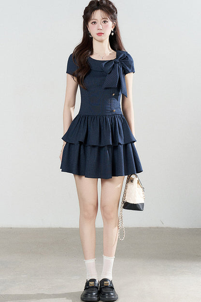 Marineblaues kariertes Sommerkleid