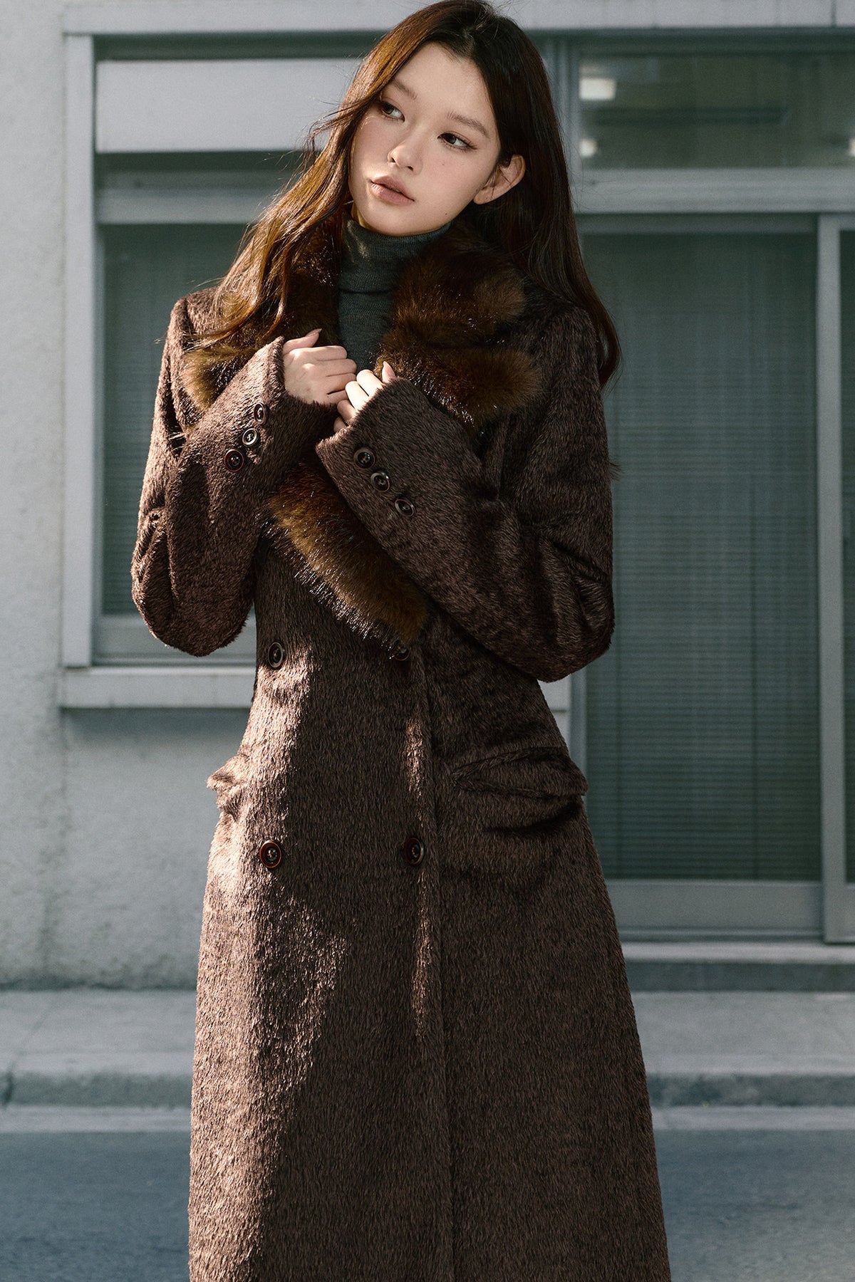 Long Woolen Fur Collar Blazer-Style Coat