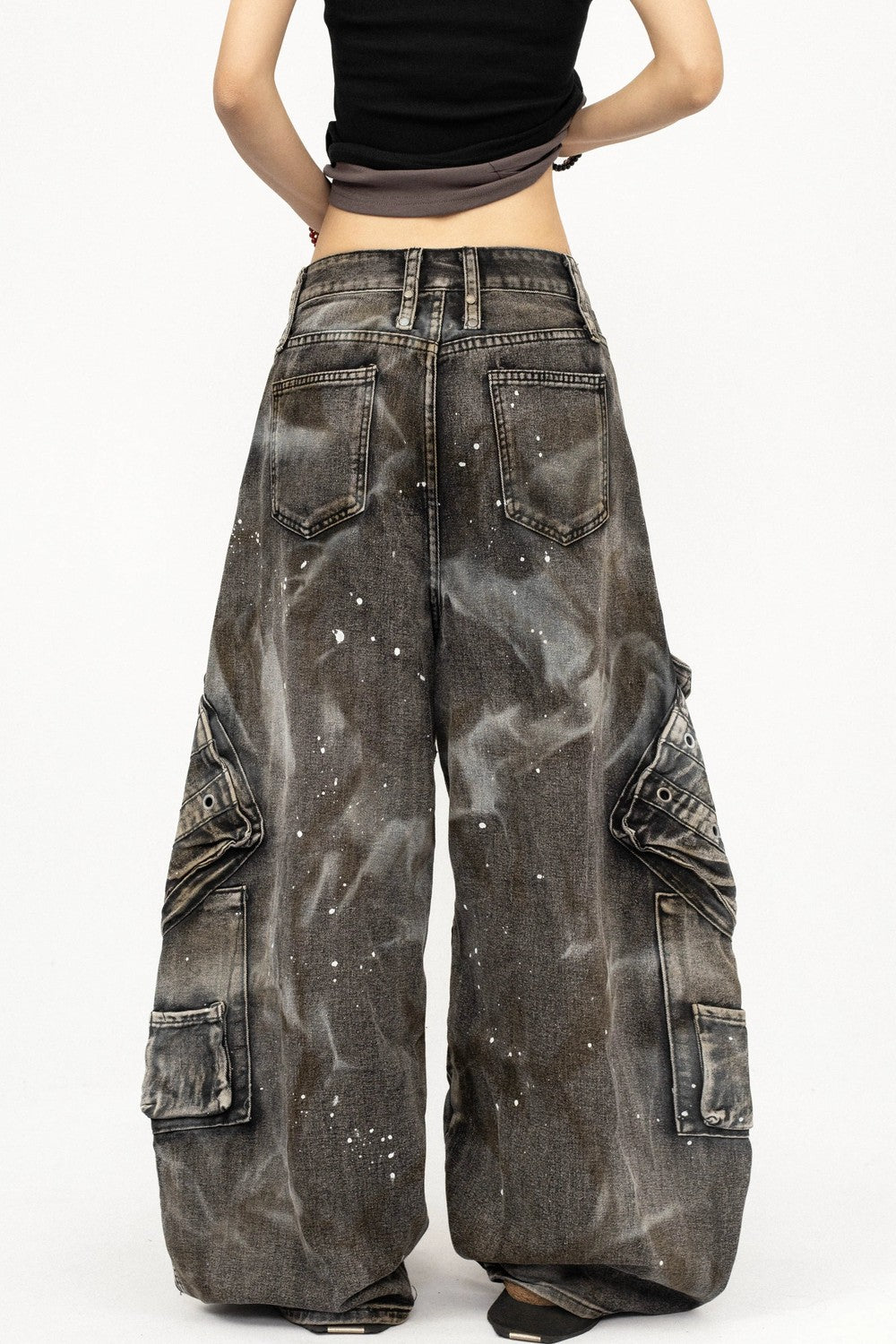 Pantalones vaqueros deconstruidos retro