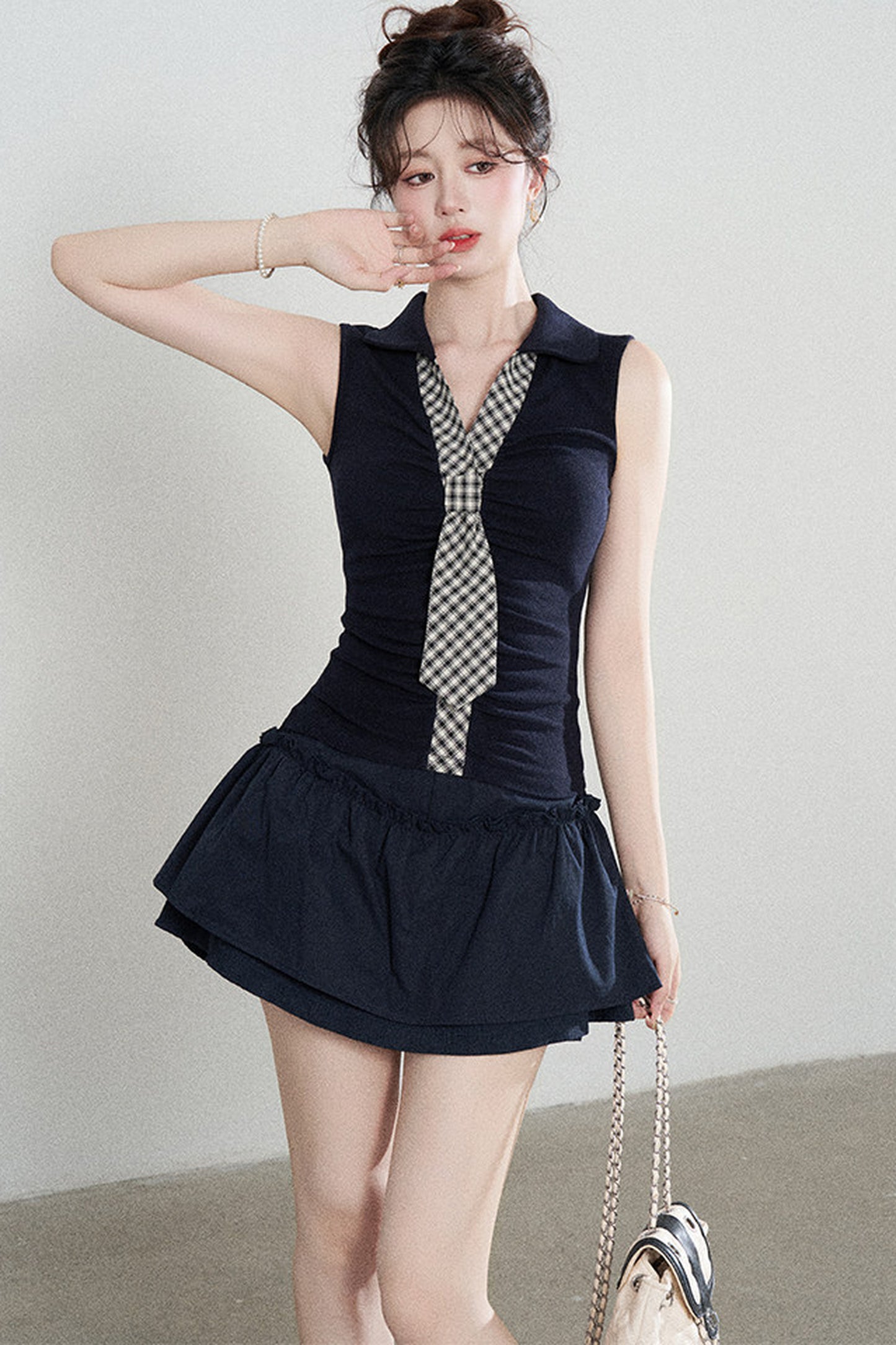 Ensemble tee-shirt à manches courtes et jupe en maille bleu marine