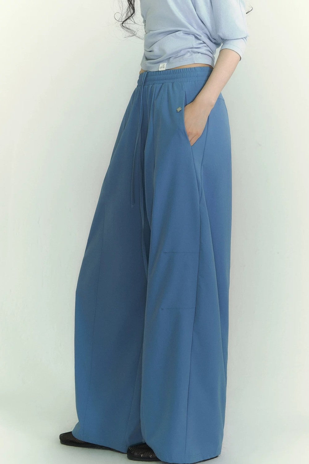 Light Oxygen Wide-Leg Scimitar Pants