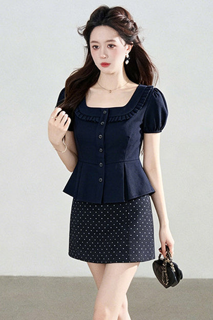 Ensemble chemise à manches courtes et jupe à pois