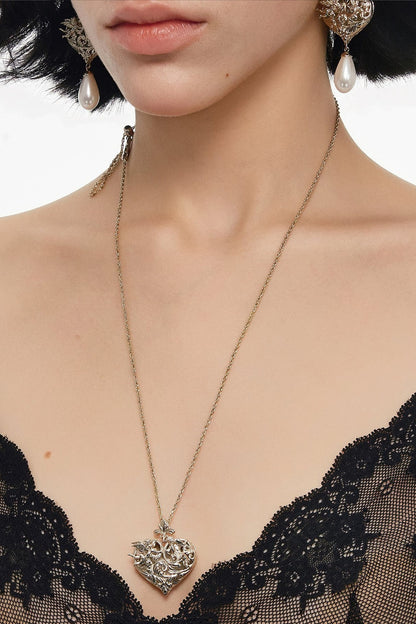 Heart Embossed Pendant Necklace