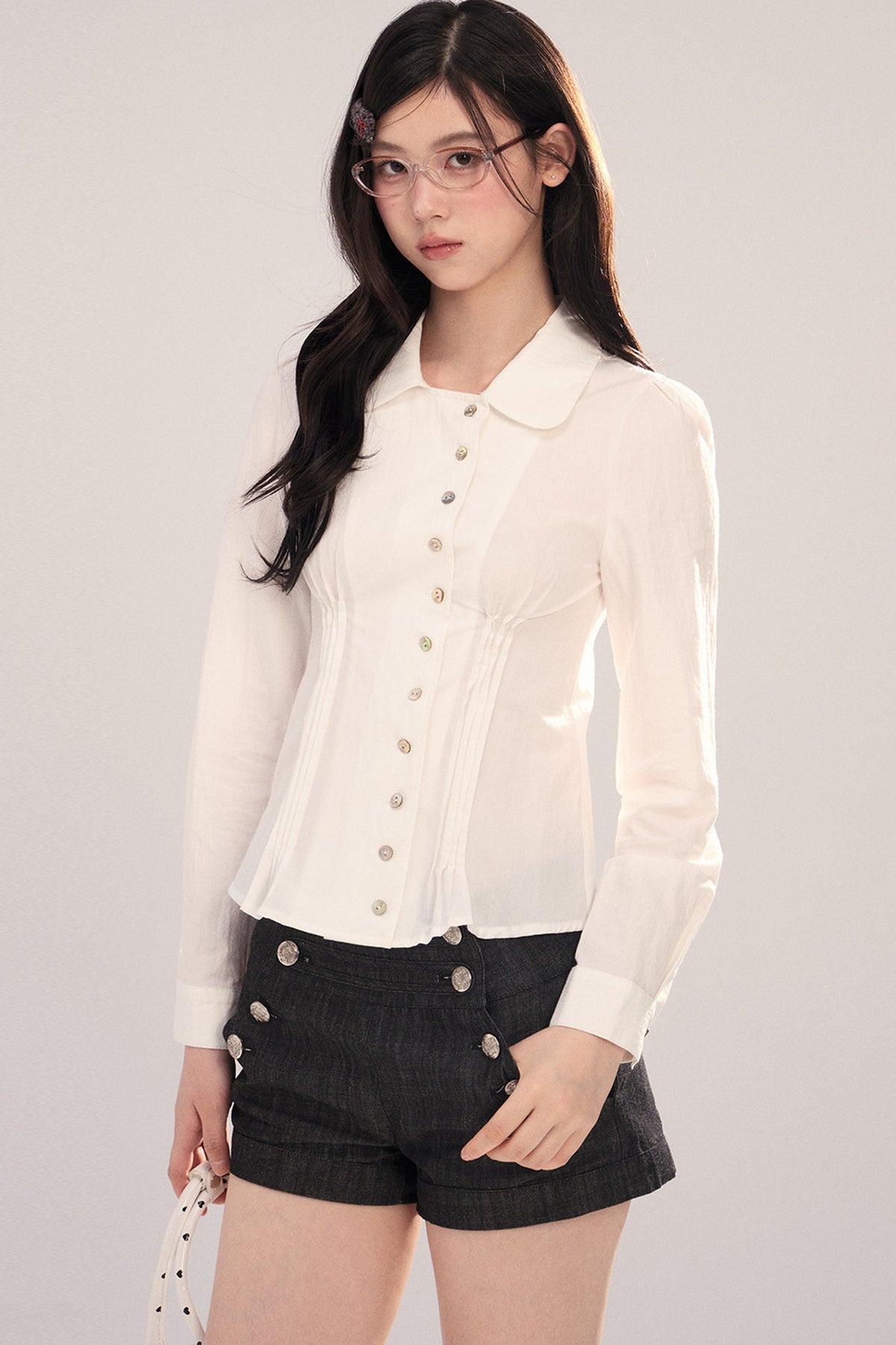 긴소매 라펠 사선 플래킷 블라우스