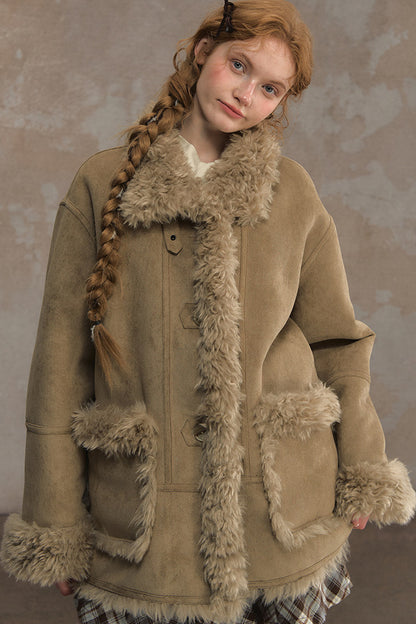 Wendbare flauschige Lammwolljacke