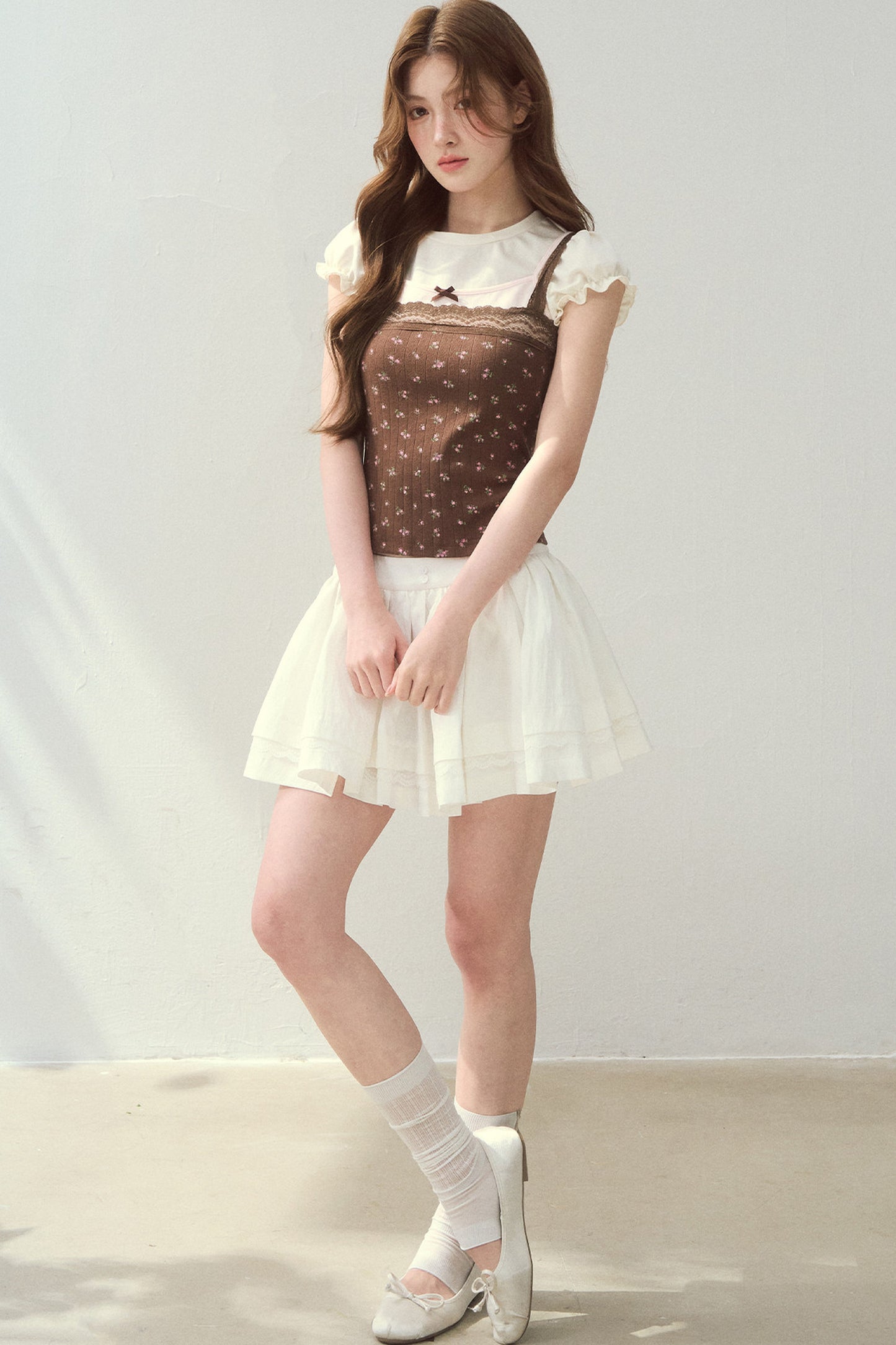 Floral Lace Strap Camisole And Puff Sleeve Top