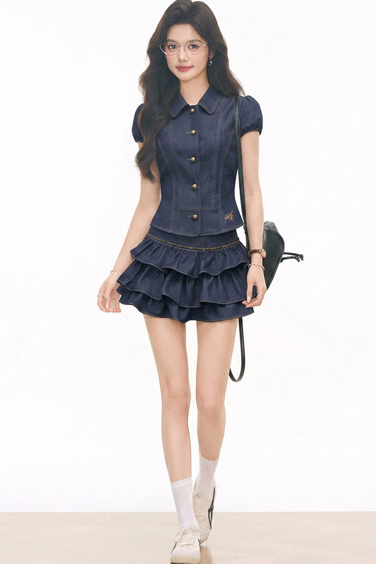 Completo estivo in finto denim con blusa e gonna