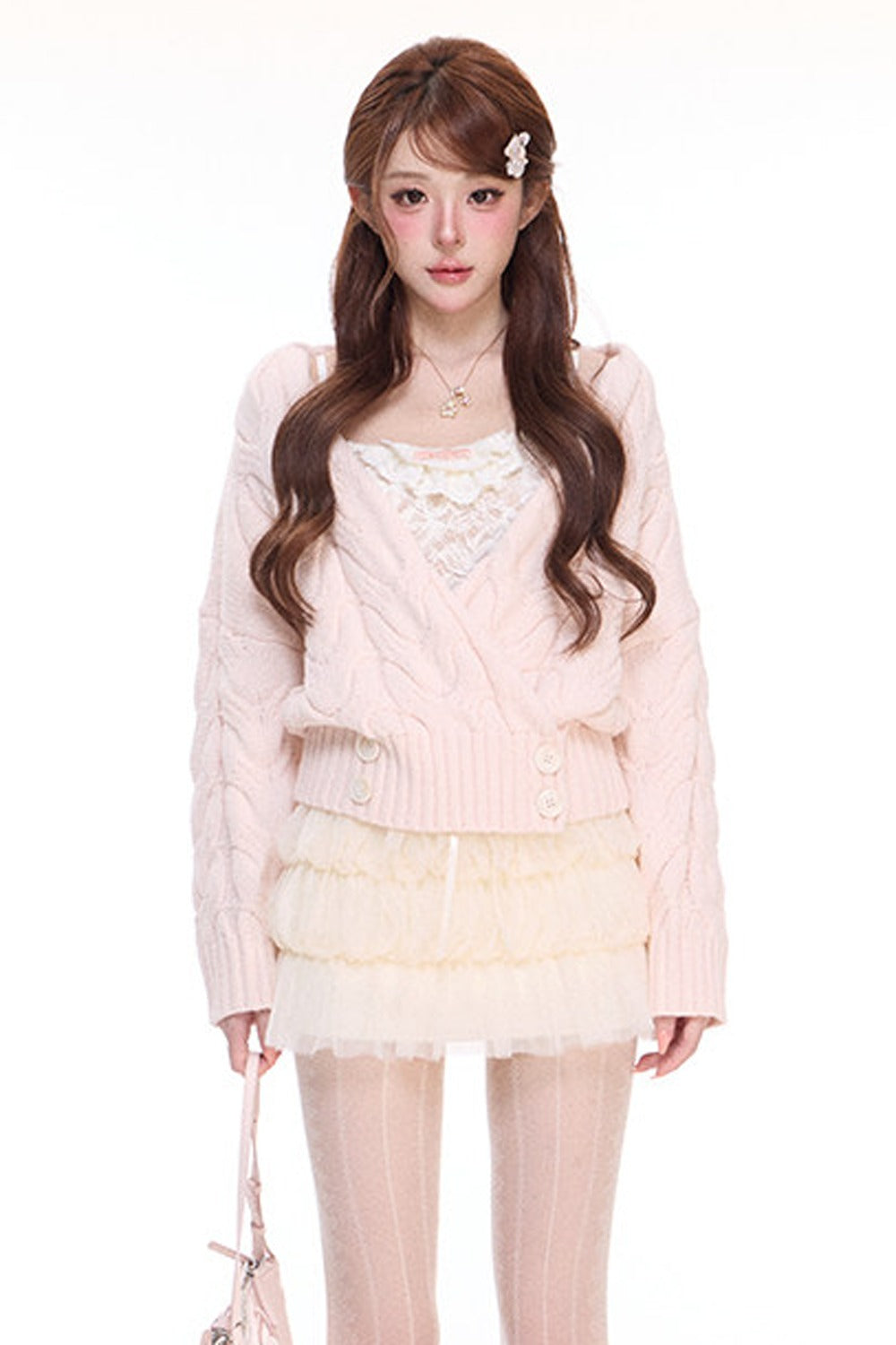 Lily's Diary: Chaqueta de punto trenzado con forro cepillado, camisola de encaje y falda de lana de malla